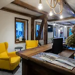 House Troha - & Frühstückspension 4*