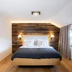 Frühstückspension House Troha - & 4*
