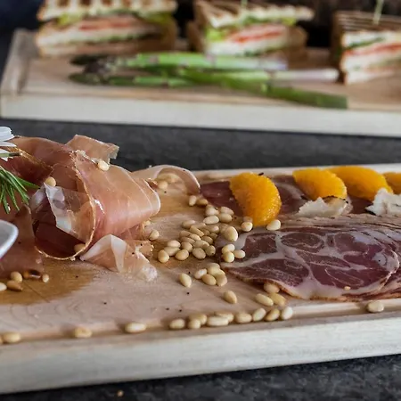 Bed & Breakfast House Troha - &