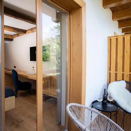 House Troha - & Bed & Breakfast