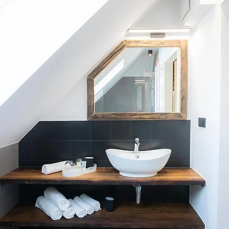 House Troha - & Bed & Breakfast 4*