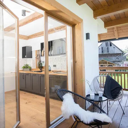 House Troha - & Bled