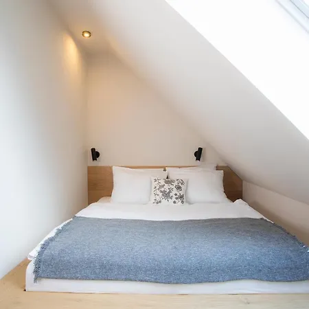 House Troha - & فندق مبيت وإفطار 4*