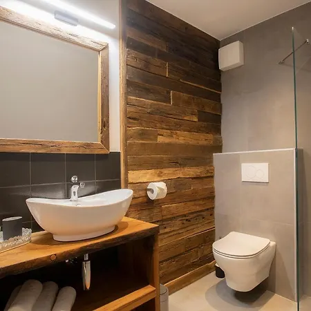House Troha - &