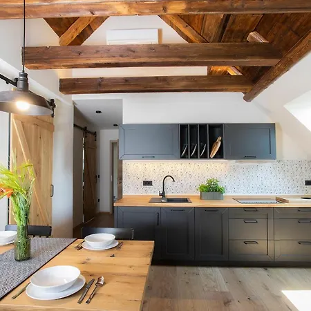 Bed & Breakfast House Troha - &