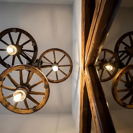 B&B House Troha - & 4*