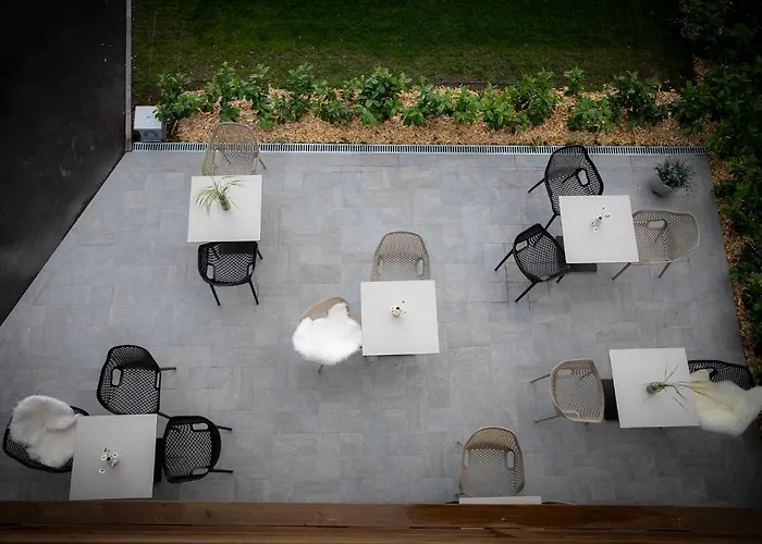 House Troha - & Bled