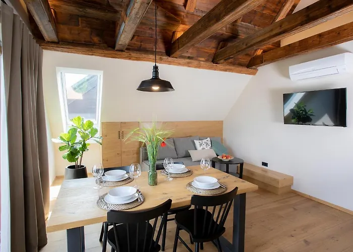 Bed & Breakfast House Troha - &