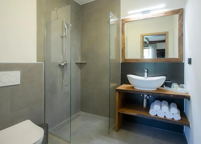 krevet i doručak House Troha - & 4*