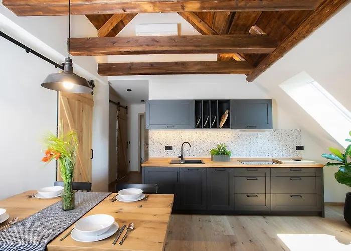 Bed & Breakfast House Troha - &